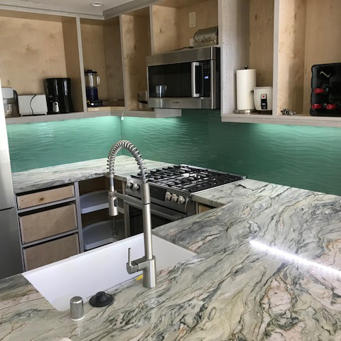 kitchen glass backsplash