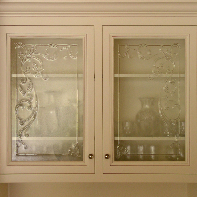 glass kitchen cabinets