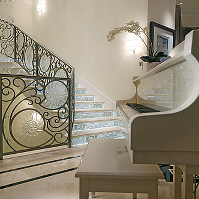 glass stairs, glass flooring